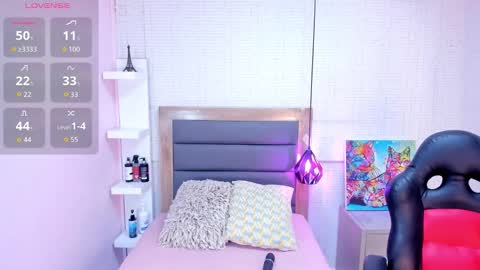 M E G A N  online show from January 10, 3:23 am