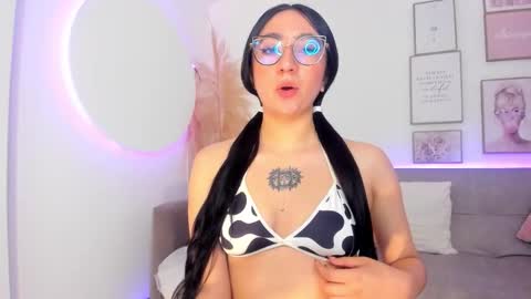 Snapshot of meghan_lane chatting on September 30, 1:21 pm meghan_lane online show from September 30, 1:21 pm