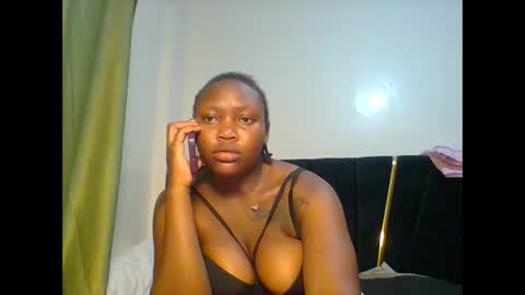 meghan_spice online show from November 17, 7:05 pm