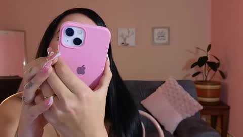 Snapshot of mei_naughtycat chatting on September 10, 12:50 pm Mei online show from September 10, 12:50 pm