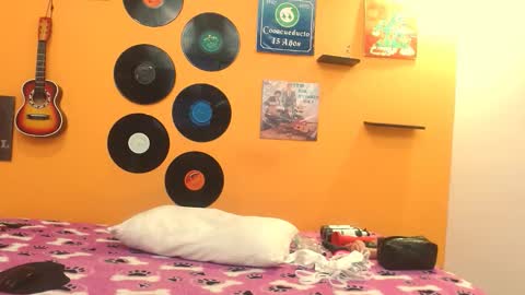Snapshot of meisevil77 chatting on September 20, 3:20 am MEIS online show from September 20, 3:20 am