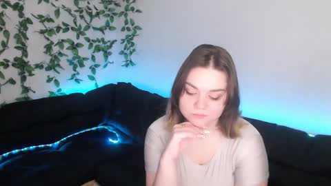 Melanie kissx online show from February 6, 8:07 am