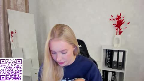 Snapshot of melanie_ryer chatting on September 24, 12:17 am Melanie online show from September 24, 12:17 am