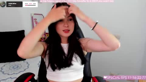 mel  online show from February 13, 5:01 pm