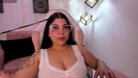 melaniegrayx online show from February 20, 5:52 pm