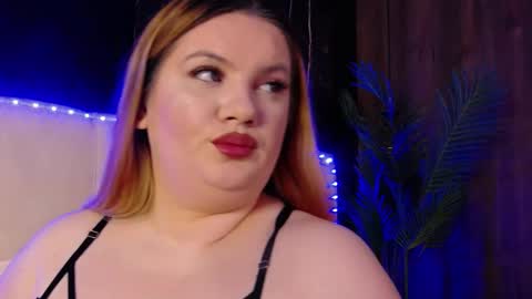 melanniebrown online show from February 25, 7:23 am