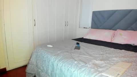 melany_arizaaa online show from April 4, 11:23 pm