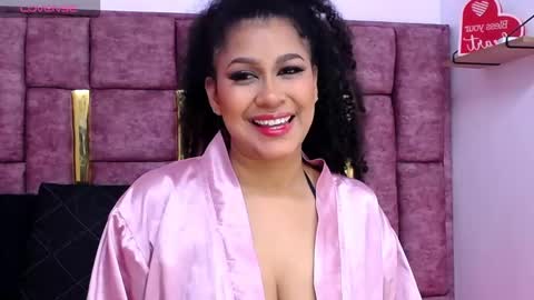 Snapshot of melany_garden chatting on October 5, 1:08 pm LAURA online show from October 5, 1:08 pm