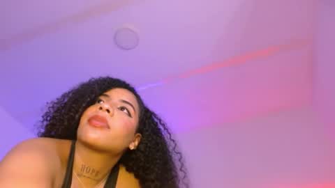 melany tylor online show from November 15, 8:05 am