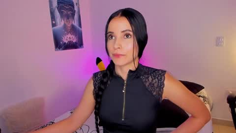melanyrouse1 online show from May 21, 8:15 pm
