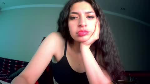 melena_caramel online show from May 26, 2:39 am