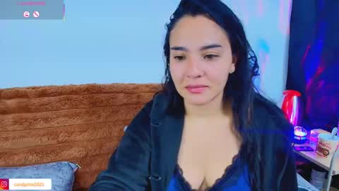    Independent model online show from November 25, 3:49 am