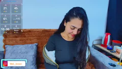    Independent model online show from November 23, 8:34 am