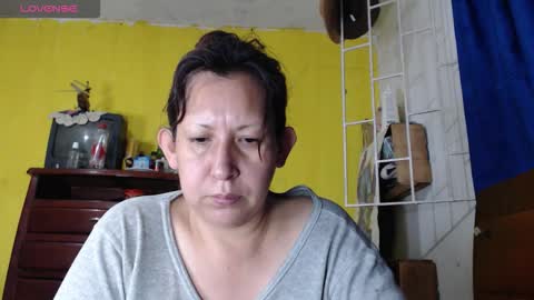 Snapshot of melisa037 chatting on October 18, 2:49 am melisa037 online show from October 18, 2:49 am