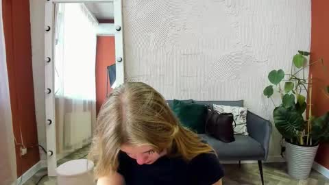 Snapshot of melissa_199 chatting on October 8, 9:15 am Sophia online show from October 8, 9:15 am