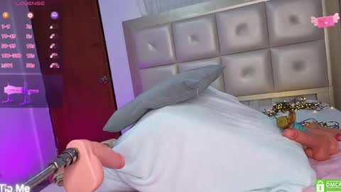 melissa_luu online show from May 26, 8:26 pm