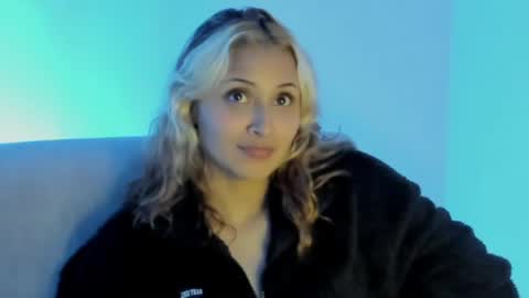 melissa_noir online show from March 16, 7:12 am