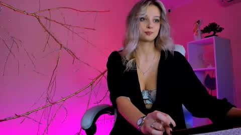 Melissa online show from November 28, 12:56 pm