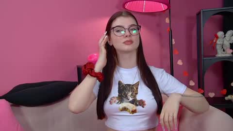 Melissa online show from April 10, 6:34 pm