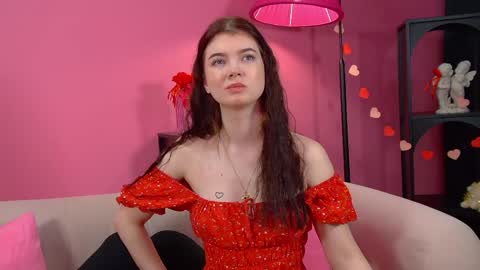 Melissa online show from April 8, 6:55 pm