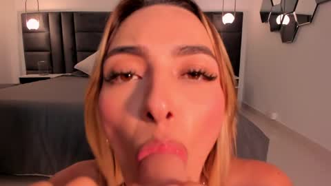 Call me Meli online show from April 4, 2:02 pm