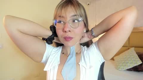    online show from April 6, 7:48 pm