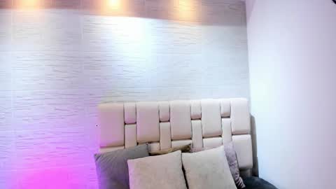  Mell online show from March 24, 12:00 pm