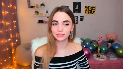 Tessa online show from February 9, 10:32 pm