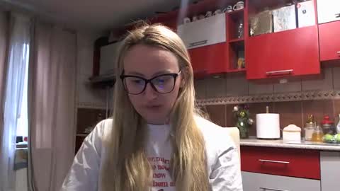 Melly online show from March 25, 7:37 am