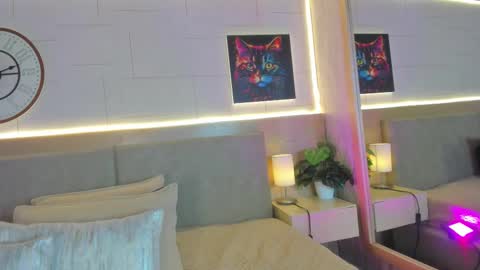 Melody online show from November 11, 3:20 am