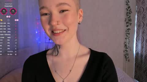 melodievejar online show from May 6, 4:40 am