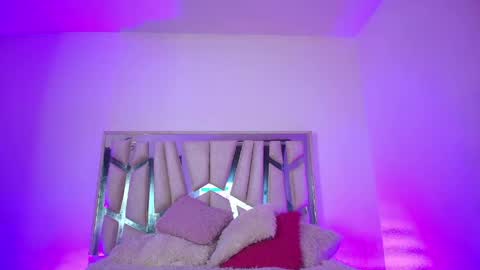    online show from June 2, 4:36 am