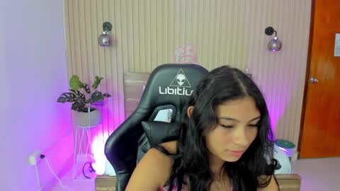 Melody  online show from March 7, 3:28 pm