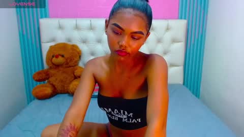 I AM MELODY online show from December 15, 4:04 pm