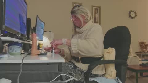 Melody online show from September 29, 1:21 pm