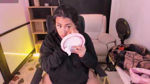 melodysnow online show from November 14, 9:05 pm