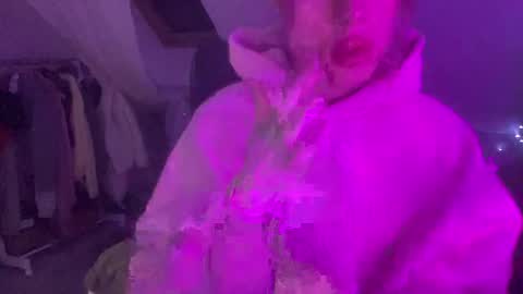 Melodie Sweet online show from February 15, 7:34 pm