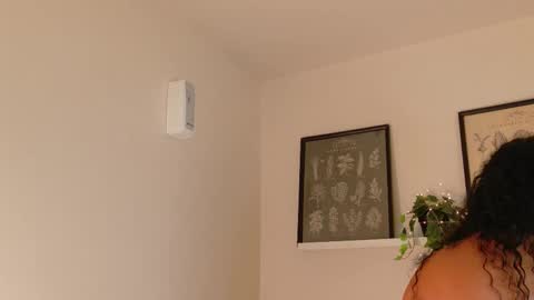  Memphis Williams  online show from February 17, 4:22 am