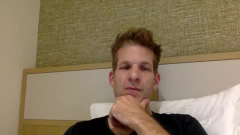 Andres online show from November 3, 3:46 pm