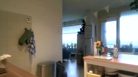 meneerkaas online show from November 1, 8:24 am