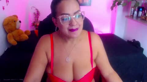 Snapshot of menfismuller1 chatting on October 8, 8:15 pm menfismuller online show from October 8, 8:15 pm