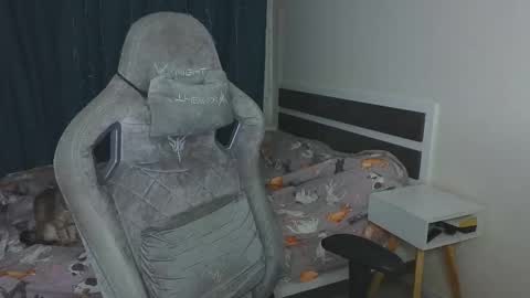 Mickey online show from February 6, 5:27 pm