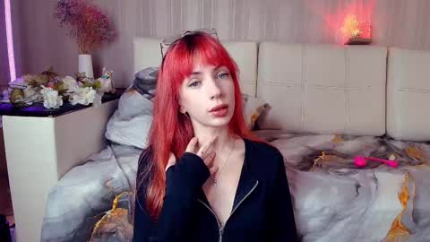 Snapshot of meowroslava chatting on October 7, 12:23 pm meowroslava online show from October 7, 12:23 pm