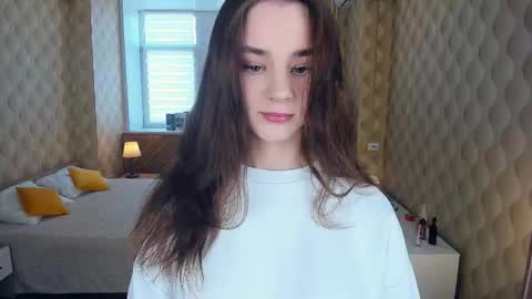 Julie online show from October 12, 9:13 am