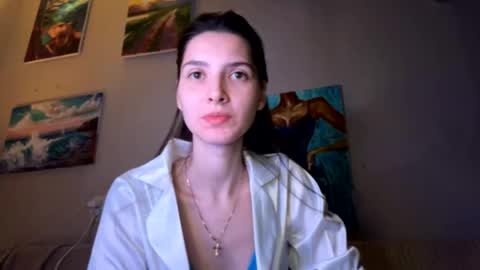 LEVA online show from April 4, 7:10 pm