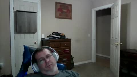 mercer1977 online show from April 11, 7:07 pm