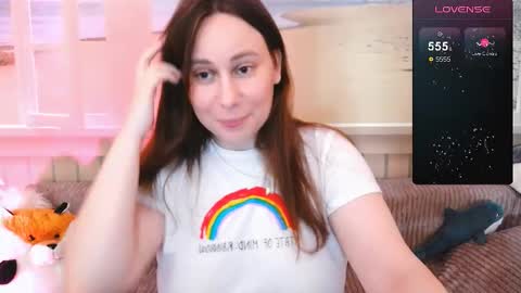 Snapshot of mercurygirlx chatting on October 31, 1:06 am Cutie online show from October 31, 1:06 am