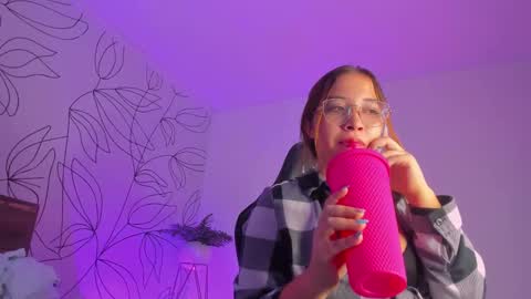 merida06 online show from October 27, 1:38 am