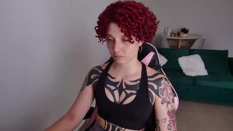 Miss Freckles online show from December 3, 4:51 pm