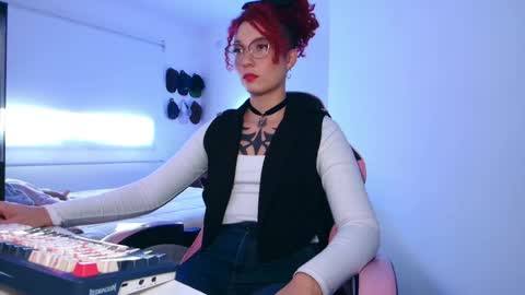 Miss Freckles online show from May 29, 8:29 pm